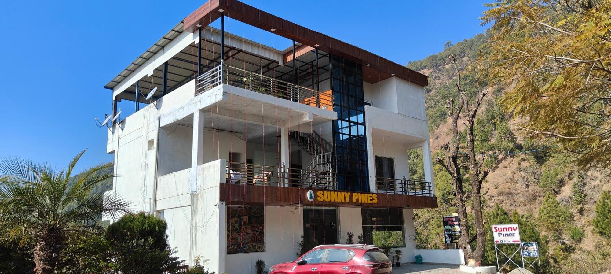 Sunny Pines Resort Lansdowne Ngoại thất bức ảnh